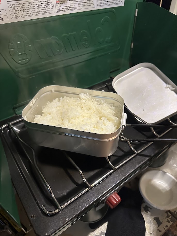 コールマン2バーナーでメスティン炊飯